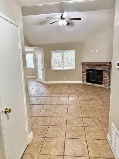 1933 Boise Ave, Modesto, CA 95358 photo 3