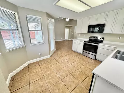 1933 Boise Ave, Modesto, CA 95358 photo 5