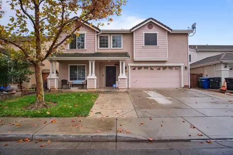 Exterior - 1134 Kestrel Dr, Patterson, CA 95363 photo 1 of 2