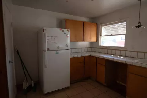 Kitchen - 18239 Climax Rd, Jackson, CA 95642 photo 2 of 3