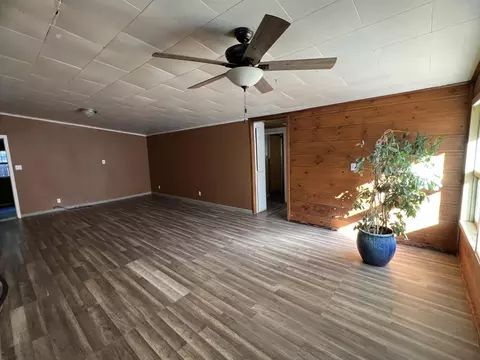 Living - 18239 Climax Rd, Jackson, CA 95642 photo 4 of 4