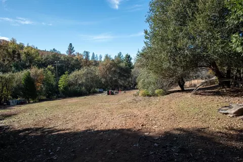 Exterior - 18239 Climax Rd, Jackson, CA 95642 photo 11 of 20