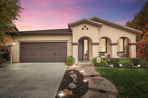 Exterior - 1298 Muir Ct, Tracy, CA 95304 photo 1 of 12