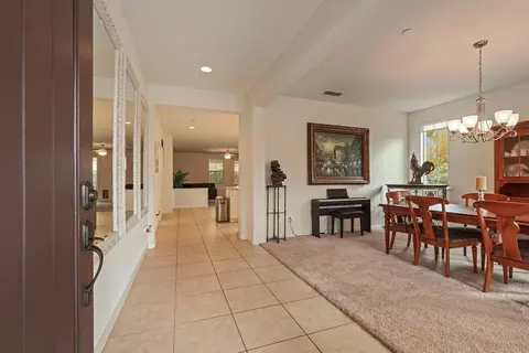Entry Way - 1298 Muir Ct, Tracy, CA 95304 photo 1 of 2