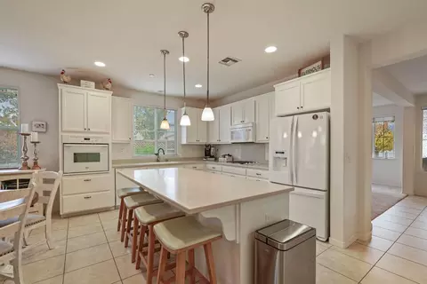 Kitchen - 1298 Muir Ct, Tracy, CA 95304 photo 7 of 7