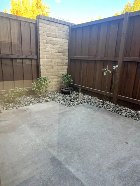938 Slyvan Mdws, Modesto, CA 95356 photo 25
