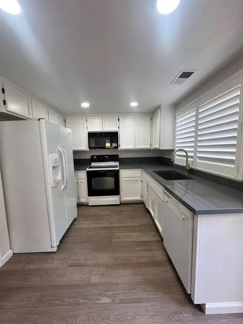938 Slyvan Mdws, Modesto, CA 95356 photo 7