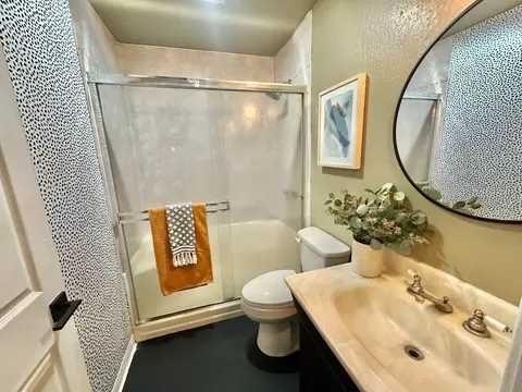 Bath - 33 3rd Ave, Isleton, CA 95641 photo 1 of 4