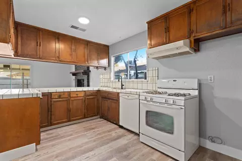 1734 Rouse Ave, Modesto, CA 95351 photo 8