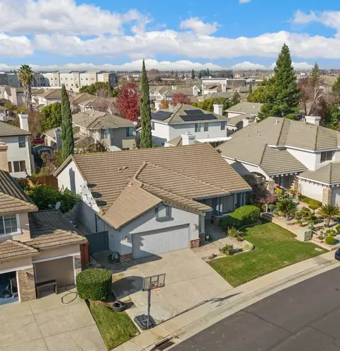 8377 E Blackman Way, Elk Grove, CA 95624