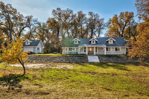Exterior - 5730 Gold Leaf Ln, Placerville, CA 95667 photo 1 of 17