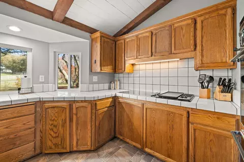 Kitchen - 5730 Gold Leaf Ln, Placerville, CA 95667 photo 4 of 8