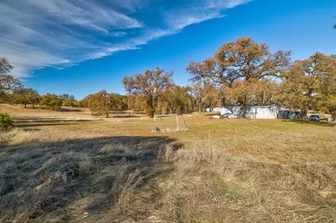 Exterior - 5730 Gold Leaf Ln, Placerville, CA 95667 photo 6 of 17