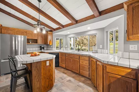Kitchen - 5730 Gold Leaf Ln, Placerville, CA 95667 photo 6 of 8
