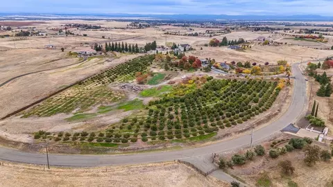 13751 Indio Dr, Sloughhouse, CA 95683
