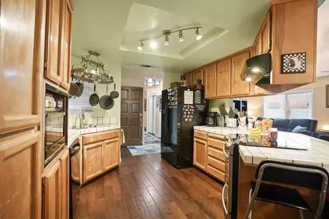 Kitchen - 1609 Charlottesville Ln, Ceres, CA 95307 photo 2 of 2