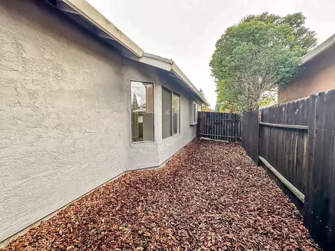 8300 Pinefield Dr, Antelope, CA 95843 photo 31
