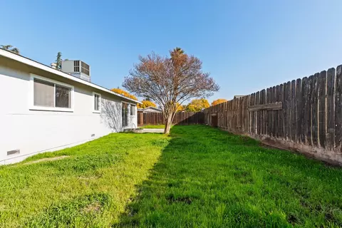 2004 Applegate Dr, Modesto, CA 95350 photo 21