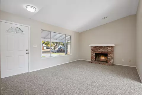 2004 Applegate Dr, Modesto, CA 95350 photo 5
