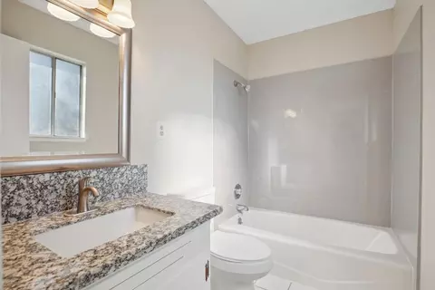 2004 Applegate Dr, Modesto, CA 95350 photo 17
