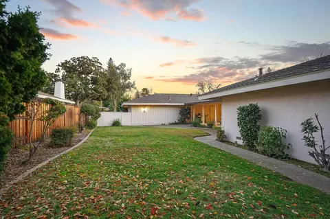 Exterior - 4861 Oak Vista Dr, Carmichael, CA 95608 photo 18 of 30