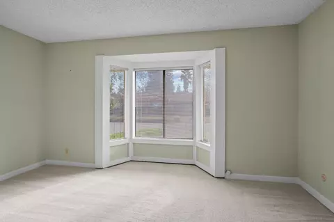 Bedroom - 4861 Oak Vista Dr, Carmichael, CA 95608 photo 4 of 11