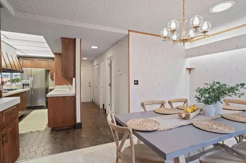 Dining - 4861 Oak Vista Dr, Carmichael, CA 95608 photo 4 of 4