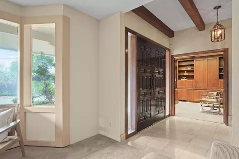 Entry Way - 4861 Oak Vista Dr, Carmichael, CA 95608 photo 3 of 5