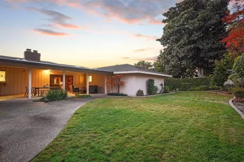 Exterior - 4861 Oak Vista Dr, Carmichael, CA 95608 photo 16 of 30