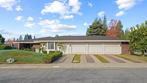 Exterior - 4861 Oak Vista Dr, Carmichael, CA 95608 photo 23 of 30