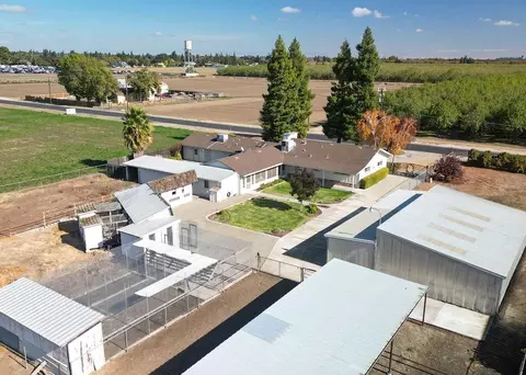 View/Area - 401 S Johnson Rd, Turlock, CA 95380 photo 11 of 12