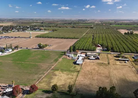 View/Area - 401 S Johnson Rd, Turlock, CA 95380 photo 7 of 12