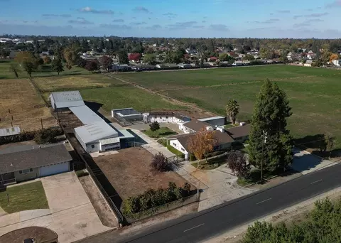 View/Area - 401 S Johnson Rd, Turlock, CA 95380 photo 3 of 12