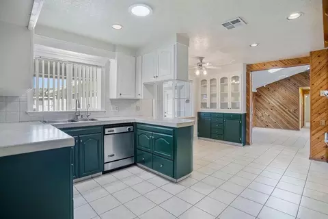 Kitchen - 401 S Johnson Rd, Turlock, CA 95380 photo 4 of 4