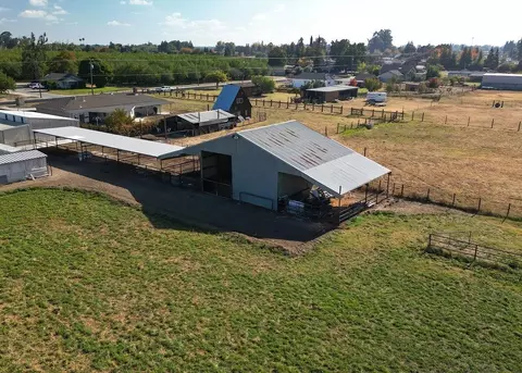 View/Area - 401 S Johnson Rd, Turlock, CA 95380 photo 10 of 12
