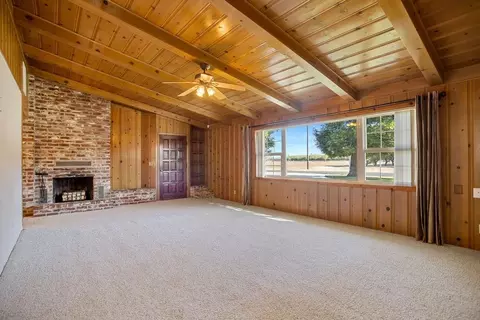 Living - 401 S Johnson Rd, Turlock, CA 95380 photo 4 of 6