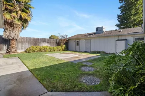 Exterior - 401 S Johnson Rd, Turlock, CA 95380 photo 5 of 11