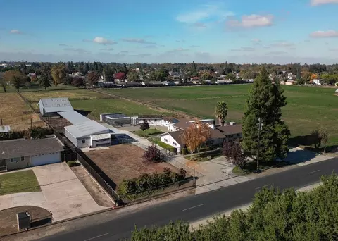 View/Area - 401 S Johnson Rd, Turlock, CA 95380 photo 2 of 12