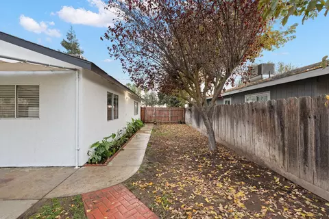 2557 W Hatch Rd, Modesto, CA 95358 photo 21