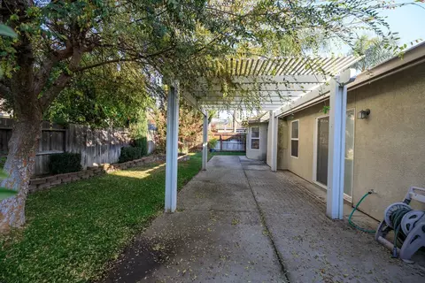 2809 Vestrella Dr, Modesto, CA 95356 photo 58