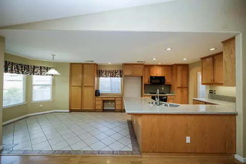 2809 Vestrella Dr, Modesto, CA 95356 photo 18