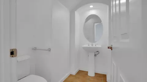 Bath - 7341 Longmont Loop, Castro Valley, CA 94552 photo 1 of 3