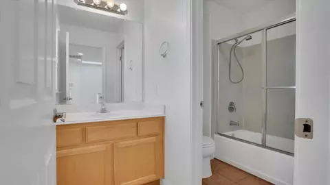 Bath - 7341 Longmont Loop, Castro Valley, CA 94552 photo 2 of 3