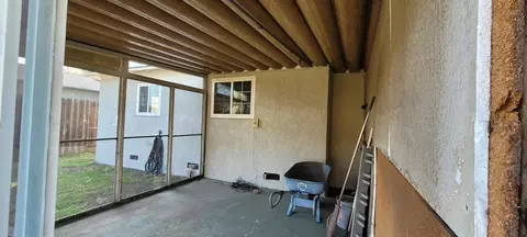 2121 Cornwell Ave, Modesto, CA 95350 photo 24