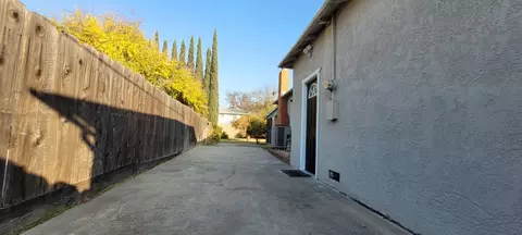2121 Cornwell Ave, Modesto, CA 95350 photo 32