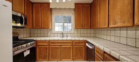 2121 Cornwell Ave, Modesto, CA 95350 photo 7