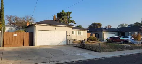 2121 Cornwell Ave, Modesto, CA 95350 photo 2