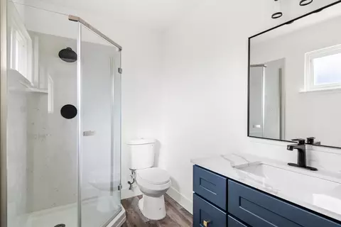 Bath - 3263 Cheyenne Dr, Merced, CA 95348 photo 1 of 2