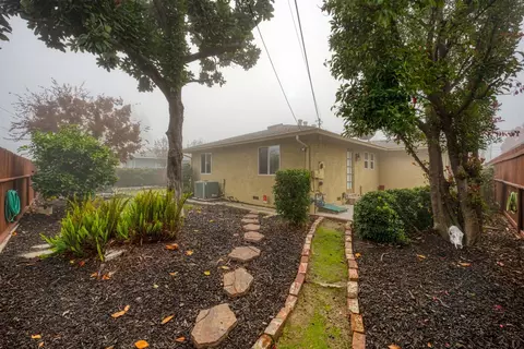 Exterior - 2665 E Canal Dr, Turlock, CA 95380 photo 5 of 9