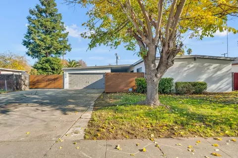 7635 Denise St, Sacramento, CA 95832